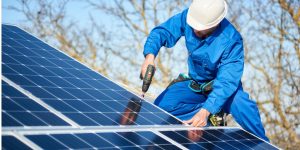 Installation Maintenance Panneaux Solaires Photovoltaïques à Cully